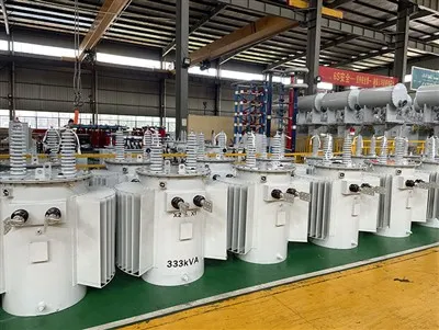 Transformátor namontovaný na distribúciu